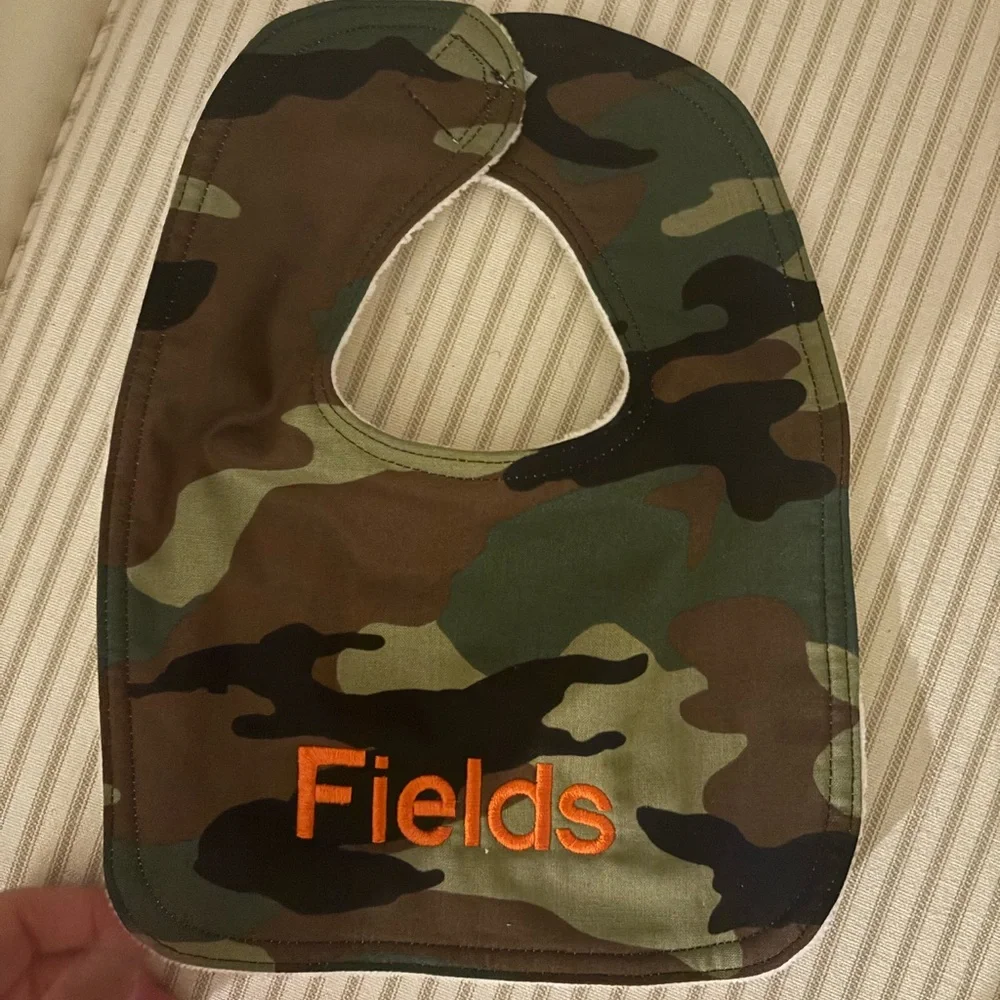 Camouflage Baby Bib ‘Fields’